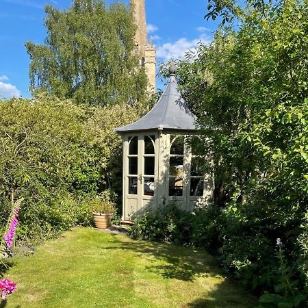 Farthingdales Villa Burford Exterior photo